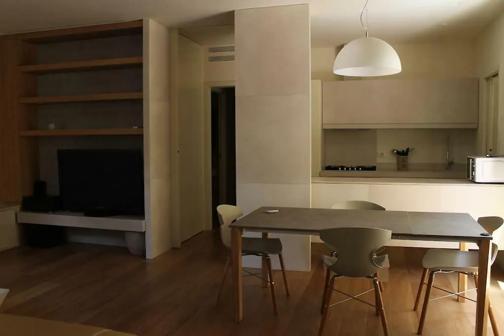 Appartamento Moderno In Centro Storico Lucca 0*,